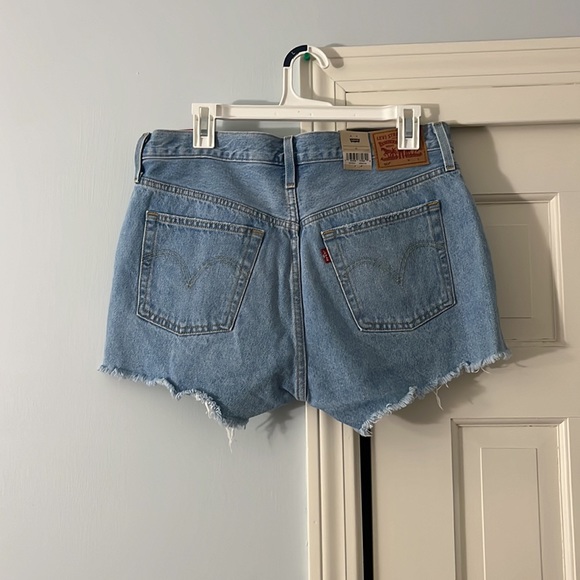 Levi’s 501 jean shorts - Picture 2 of 2